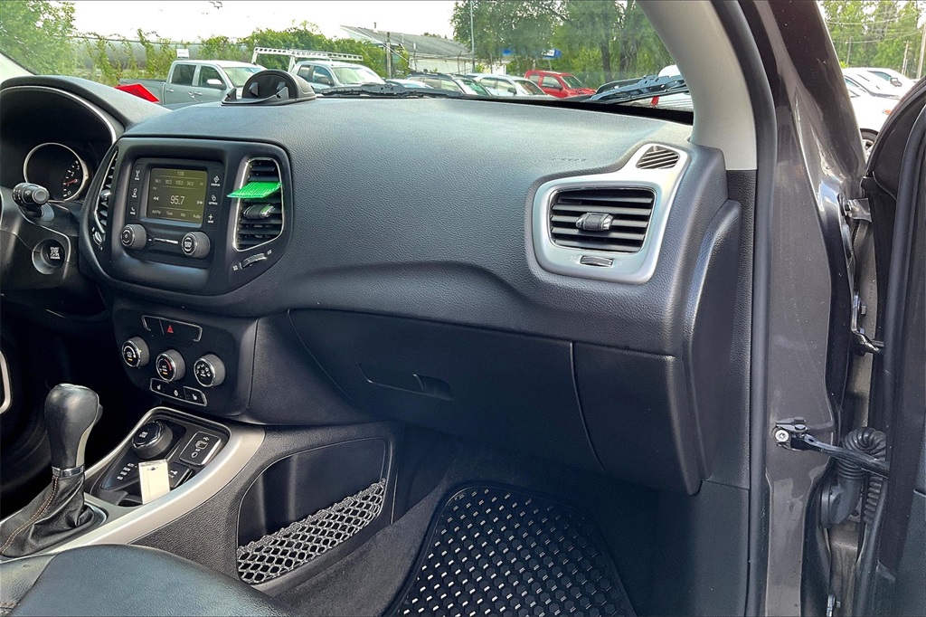 2018 Jeep Compass Latitude - Photo 13