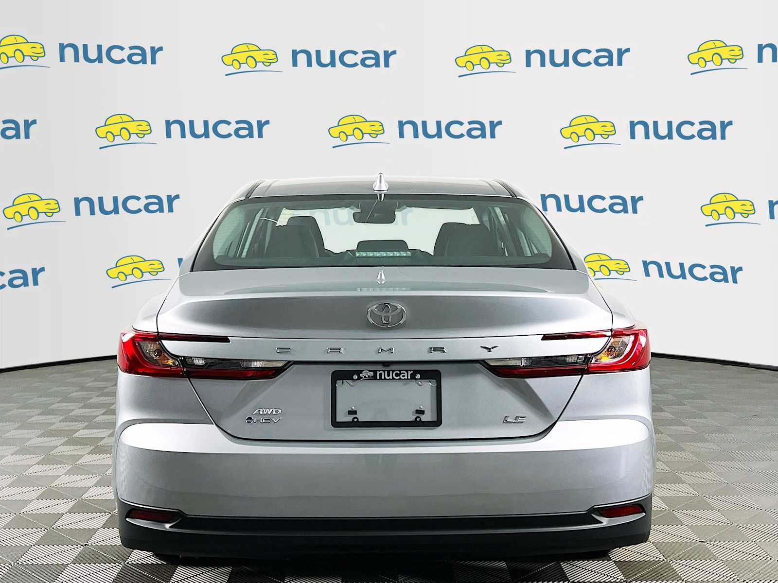 2025 Toyota Camry LE - Photo 5