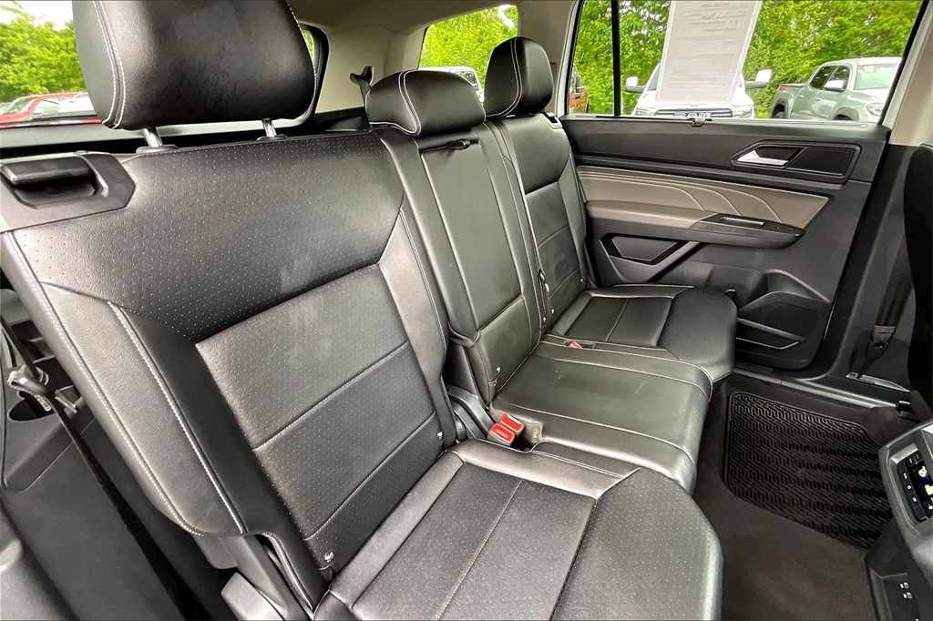 2022 Volkswagen Atlas 3.6L V6 SE w/Technology - Photo 15