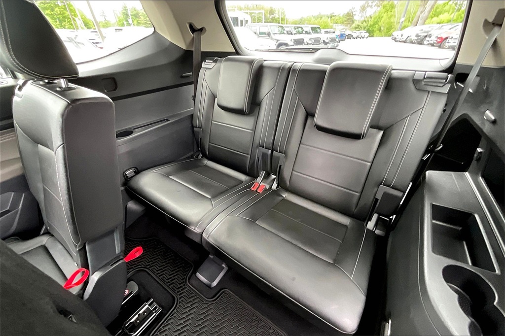 2022 Volkswagen Atlas 3.6L V6 SE w/Technology - Photo 16