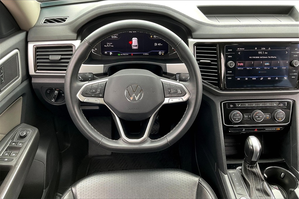2022 Volkswagen Atlas 3.6L V6 SE w/Technology - Photo 17
