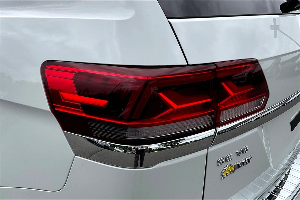 2022 Volkswagen Atlas 3.6L V6 SE w/Technology - Photo 31