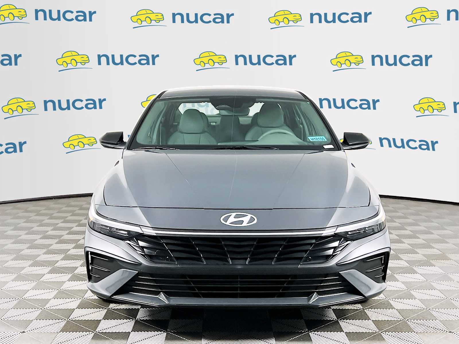 2025 Hyundai Elantra SEL Sport - Photo 2