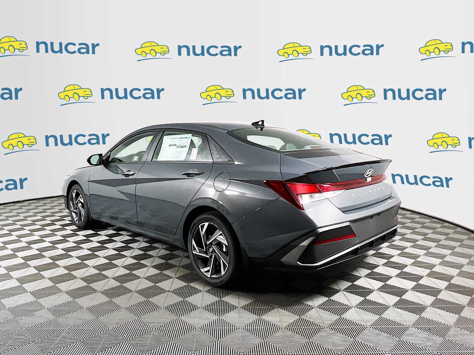 2025 Hyundai Elantra SEL Sport - Photo 4