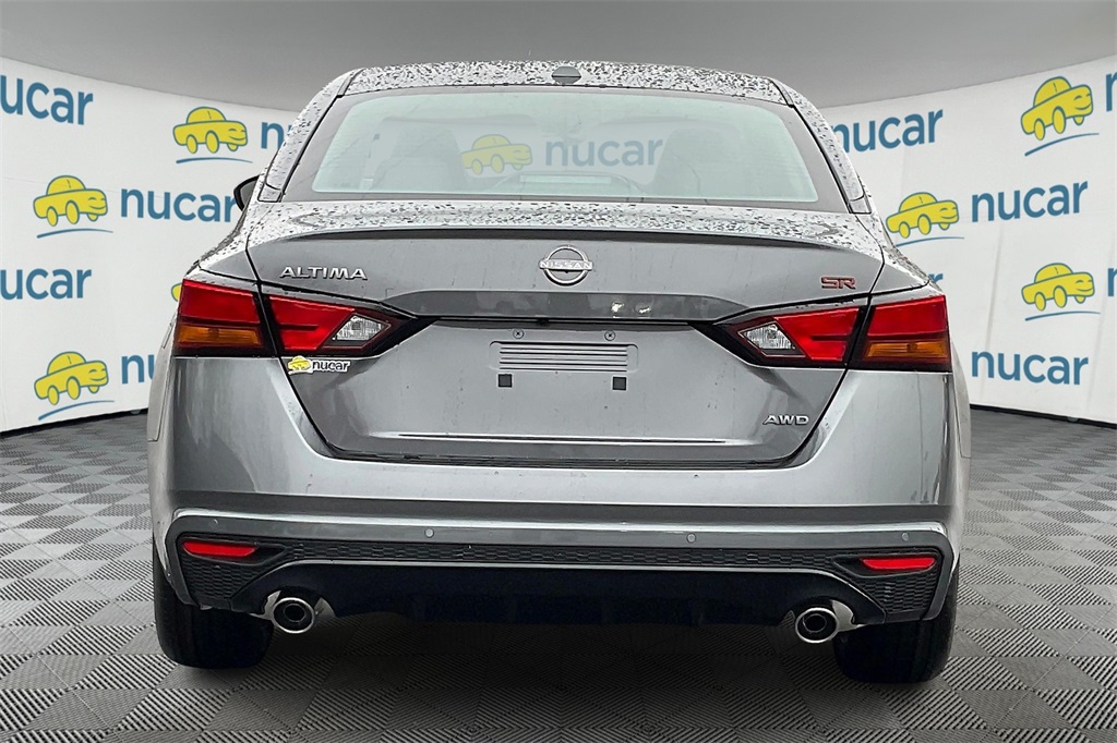 2025 Nissan Altima 2.5 SR - Photo 6