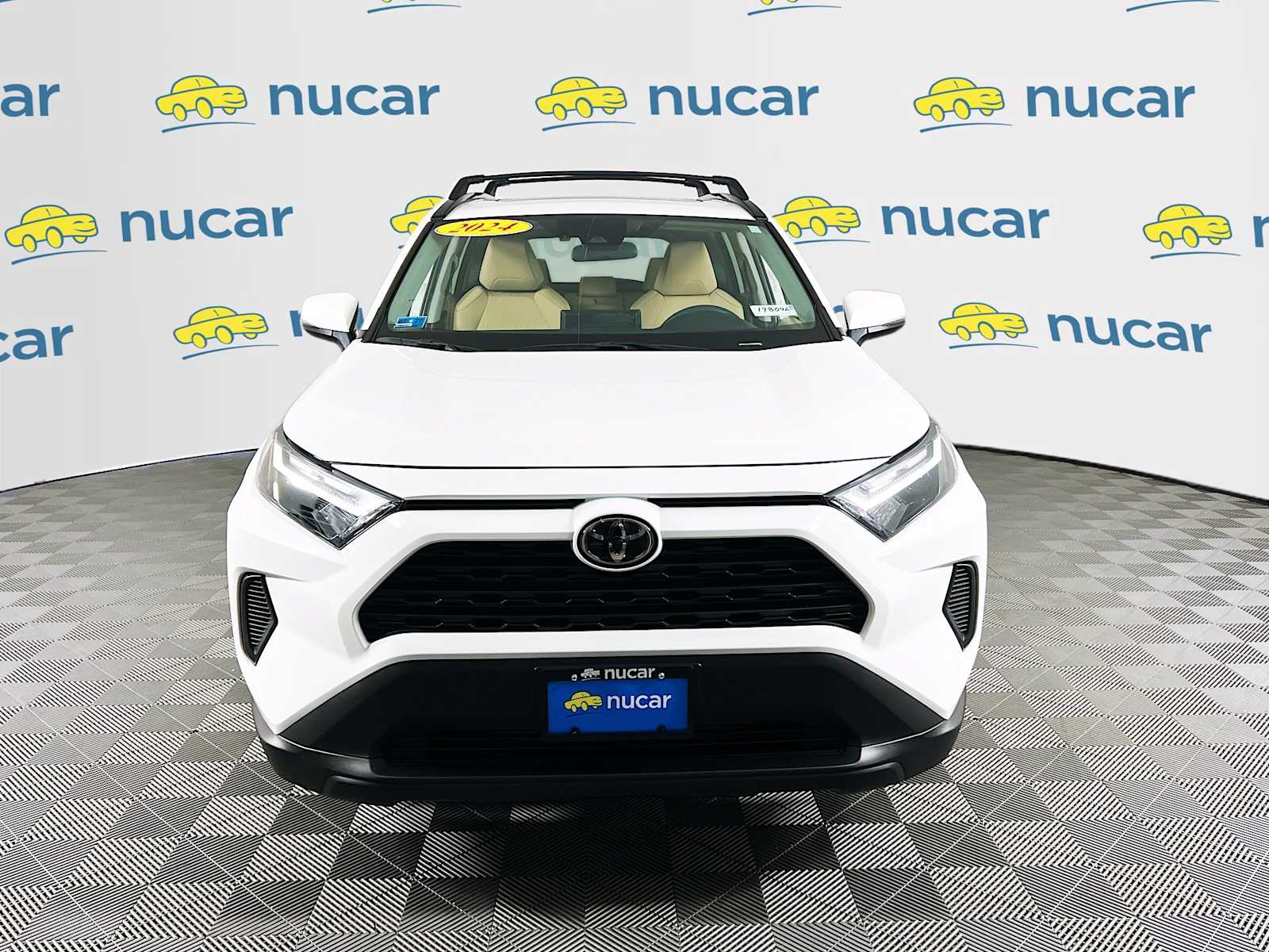 2024 Toyota RAV4 XLE - Photo 2