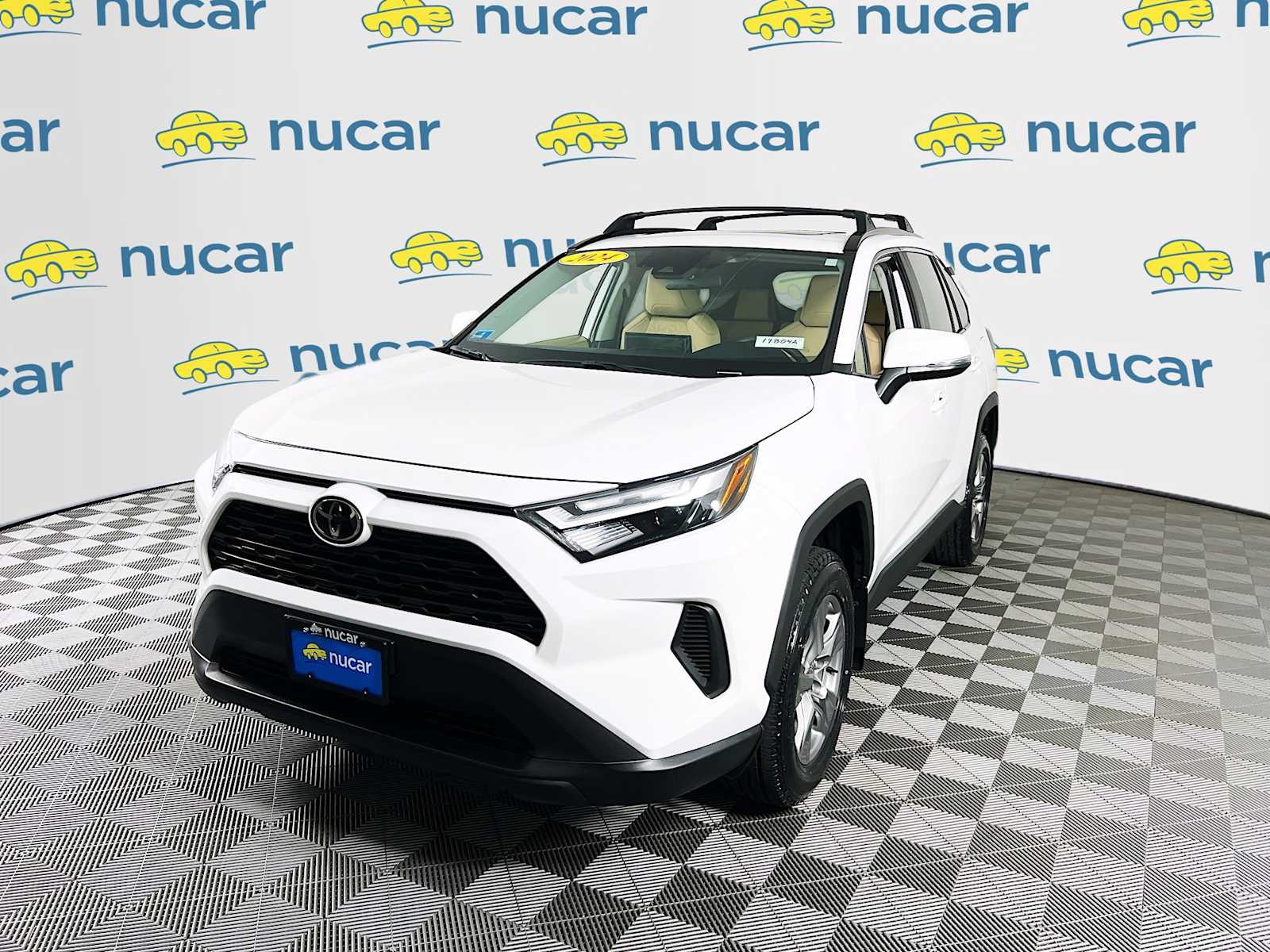 2024 Toyota RAV4 XLE - Photo 3