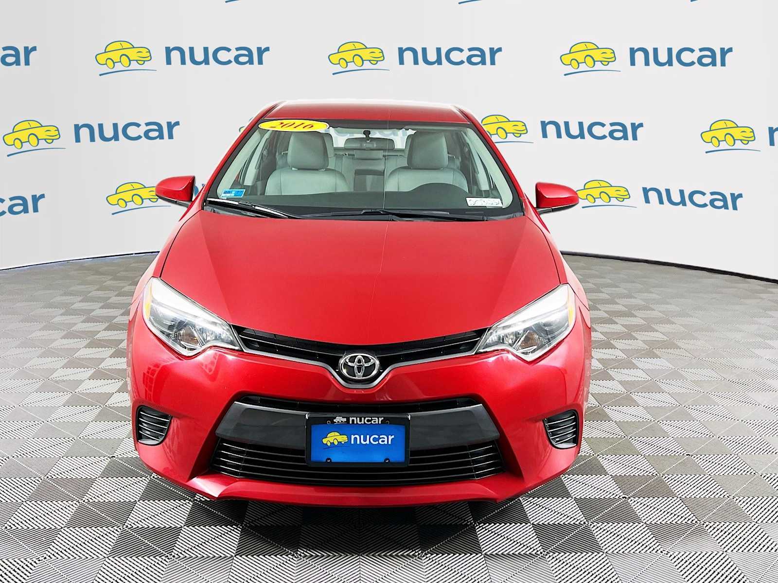 2016 Toyota Corolla LE - Photo 2