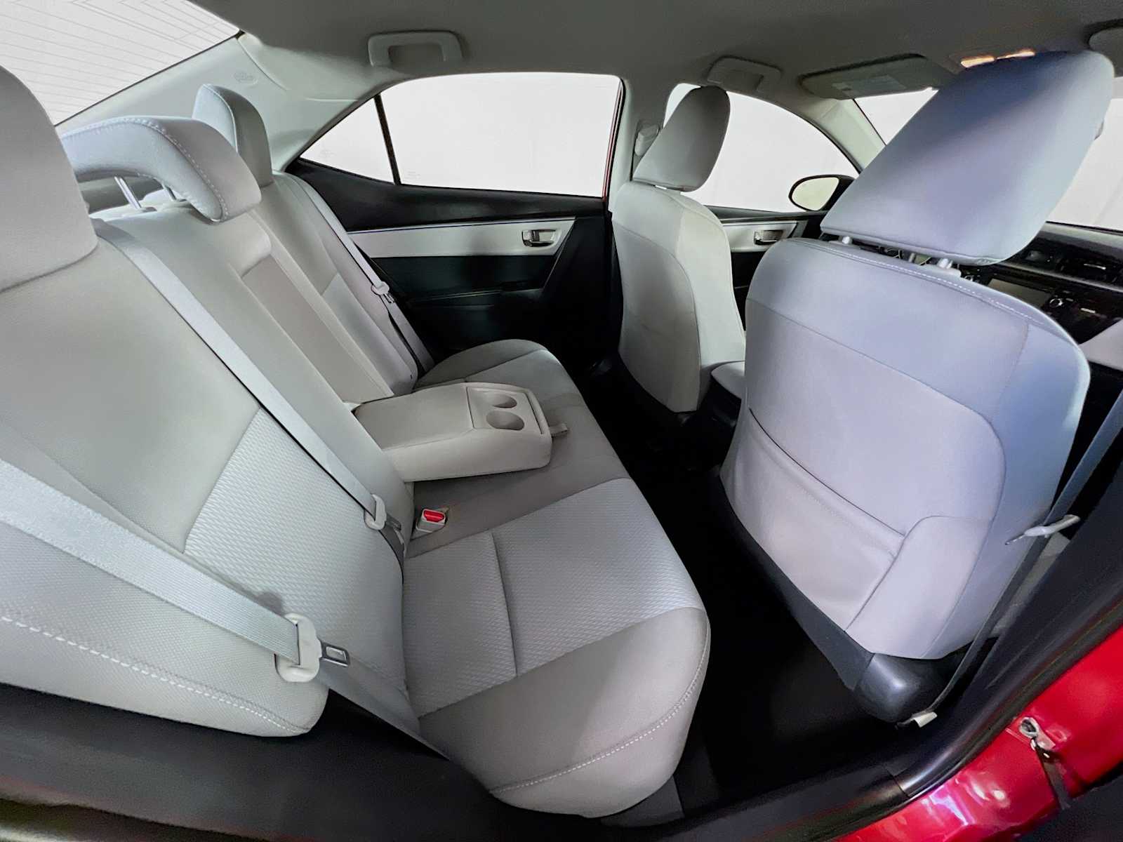 2016 Toyota Corolla LE - Photo 25