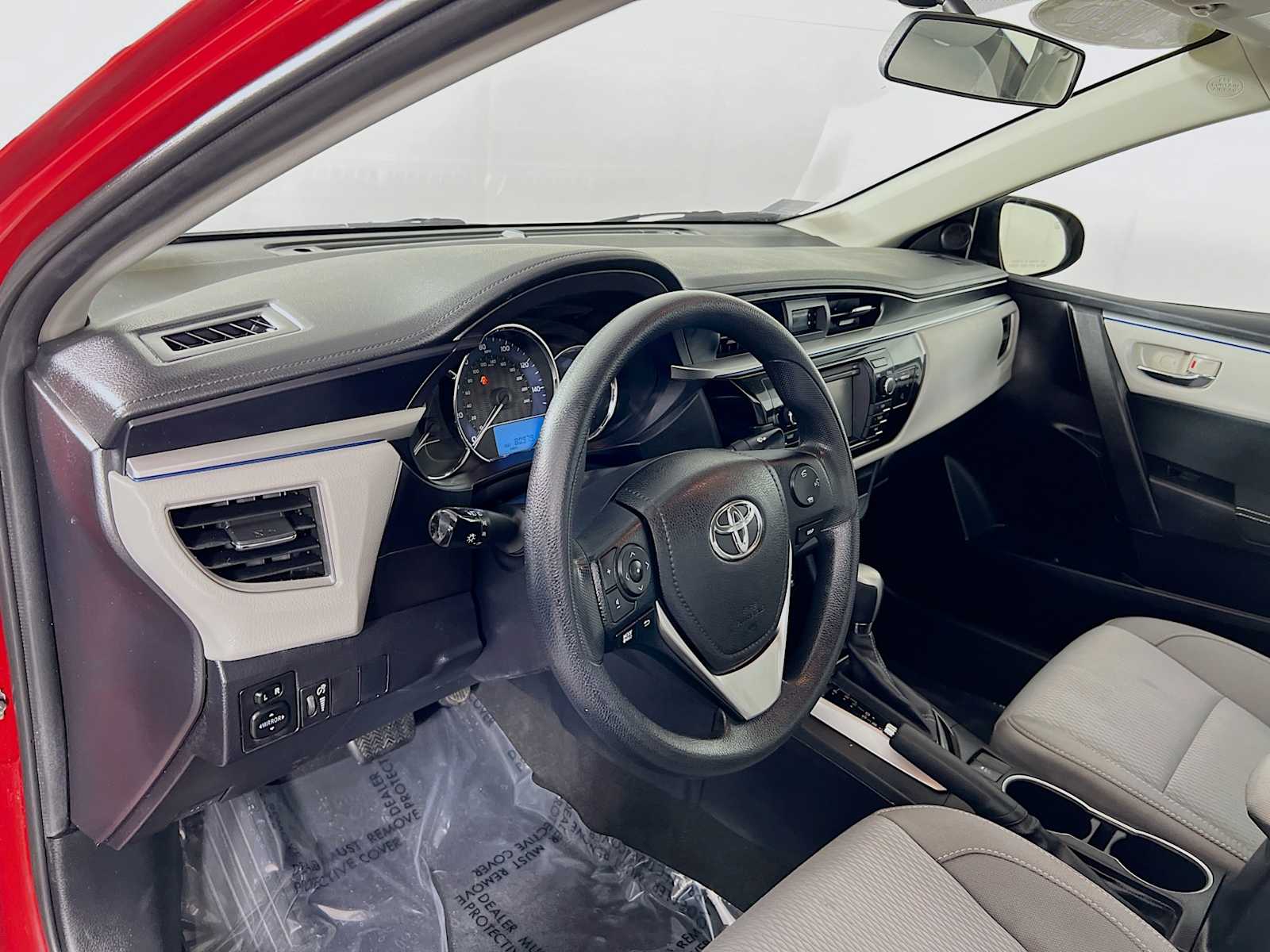 2016 Toyota Corolla LE - Photo 9