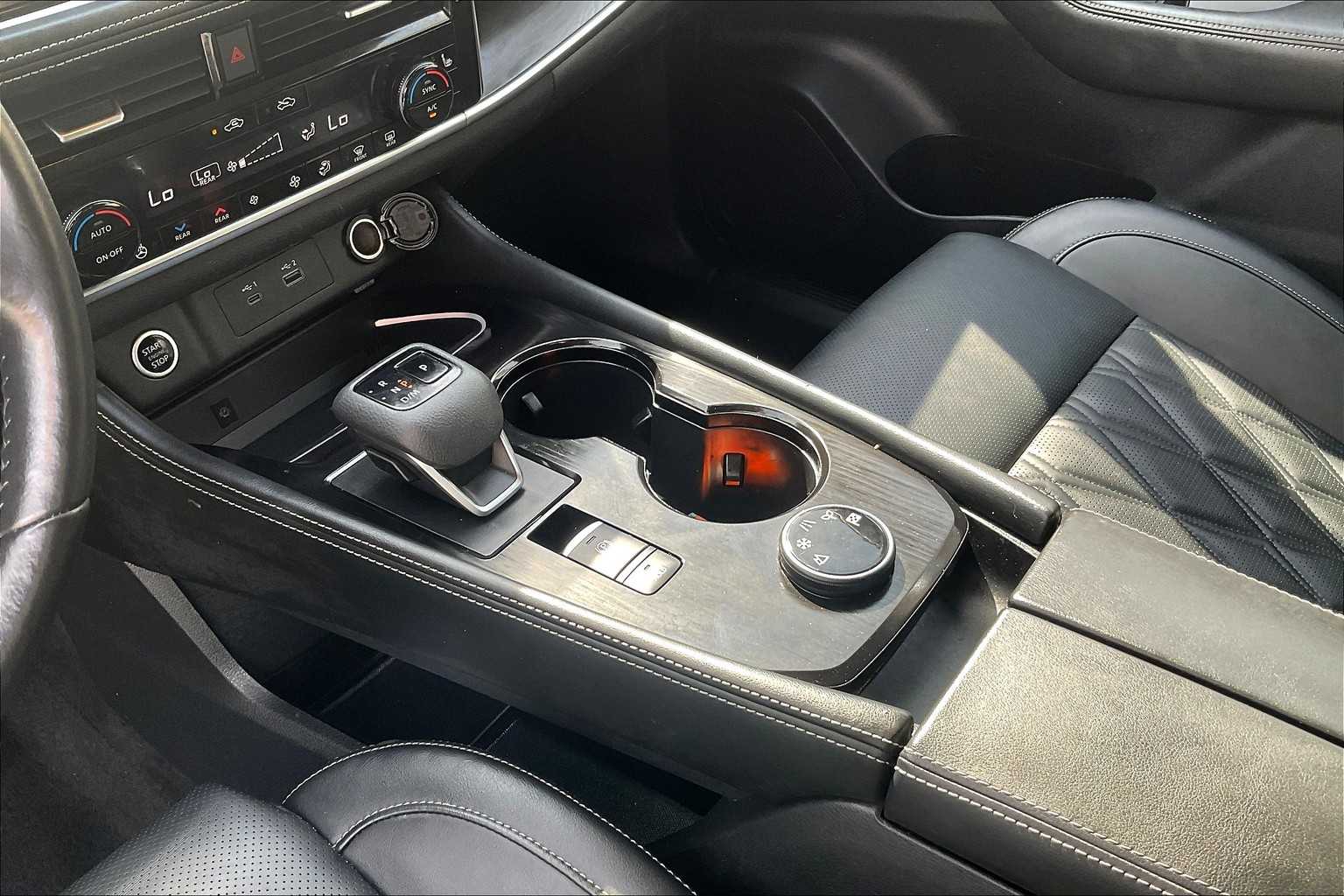 2022 Nissan Rogue Platinum - Photo 20