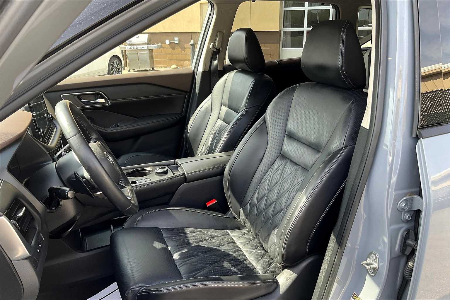 2022 Nissan Rogue Platinum - Photo 10