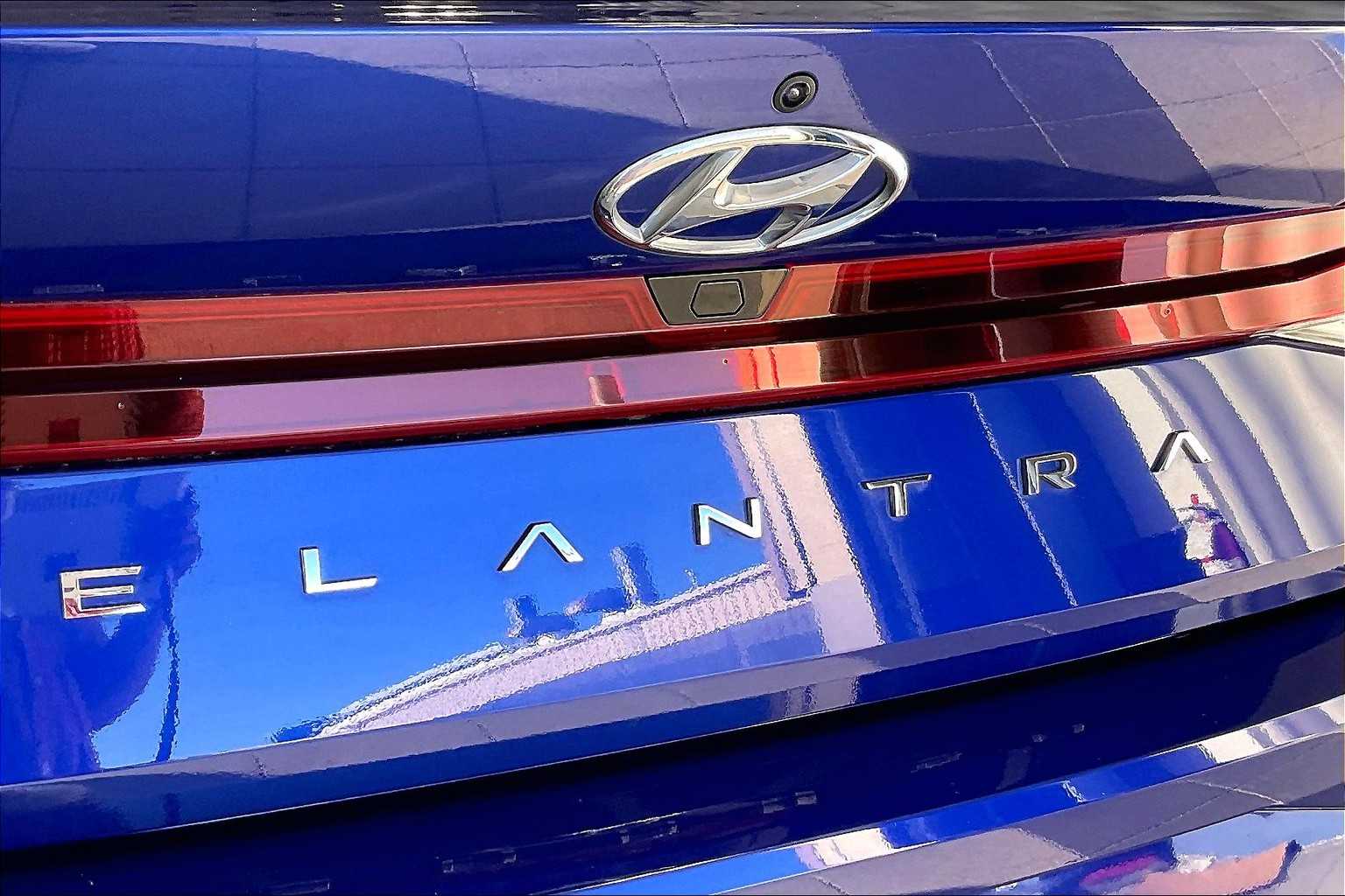 2022 Hyundai Elantra SEL - Photo 28