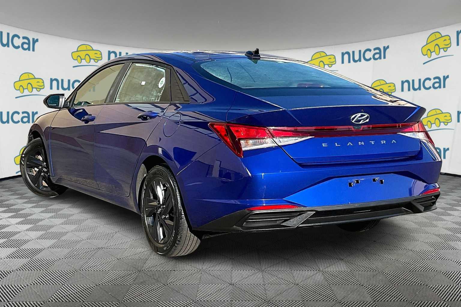 2022 Hyundai Elantra SEL - Photo 4