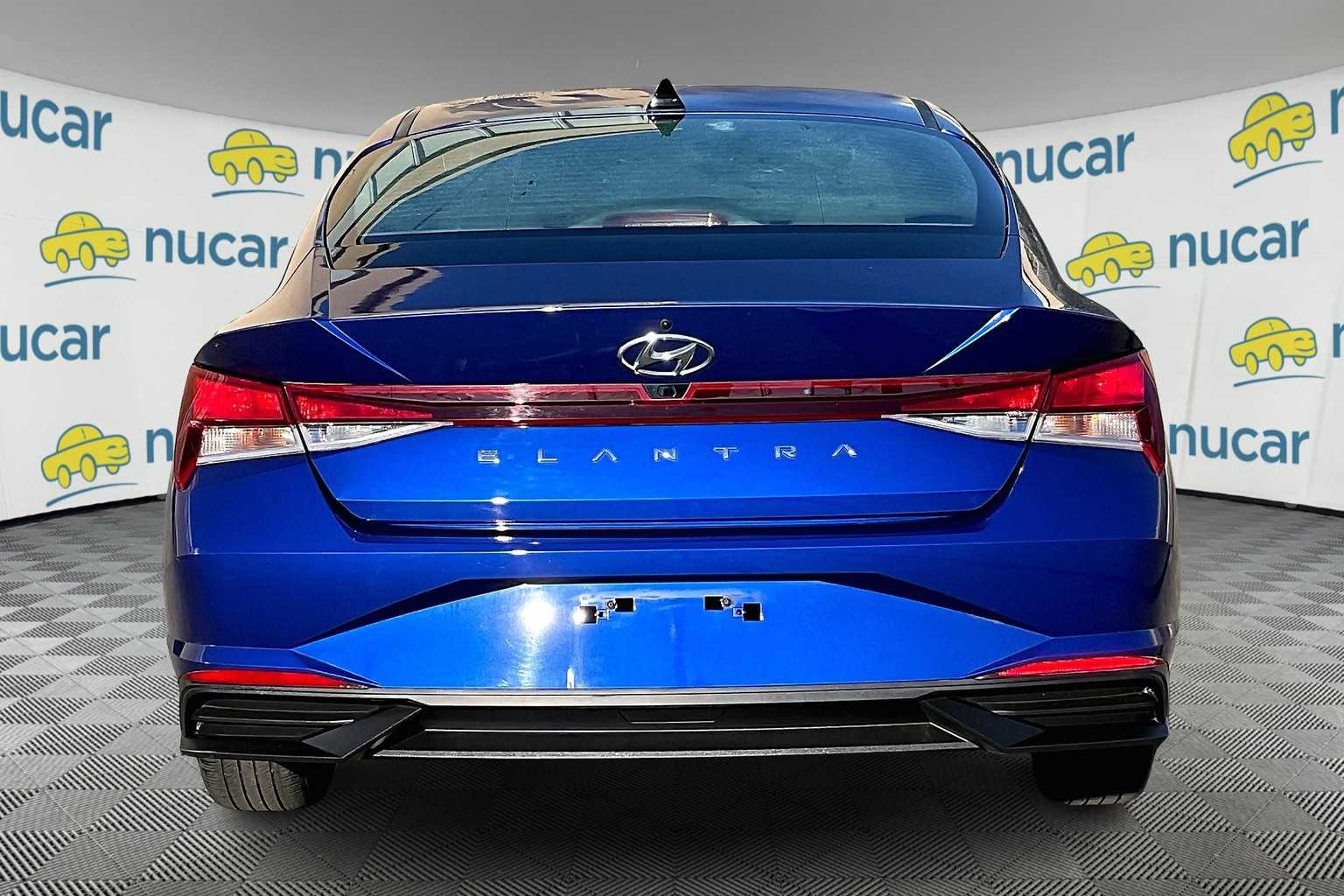 2022 Hyundai Elantra SEL - Photo 5