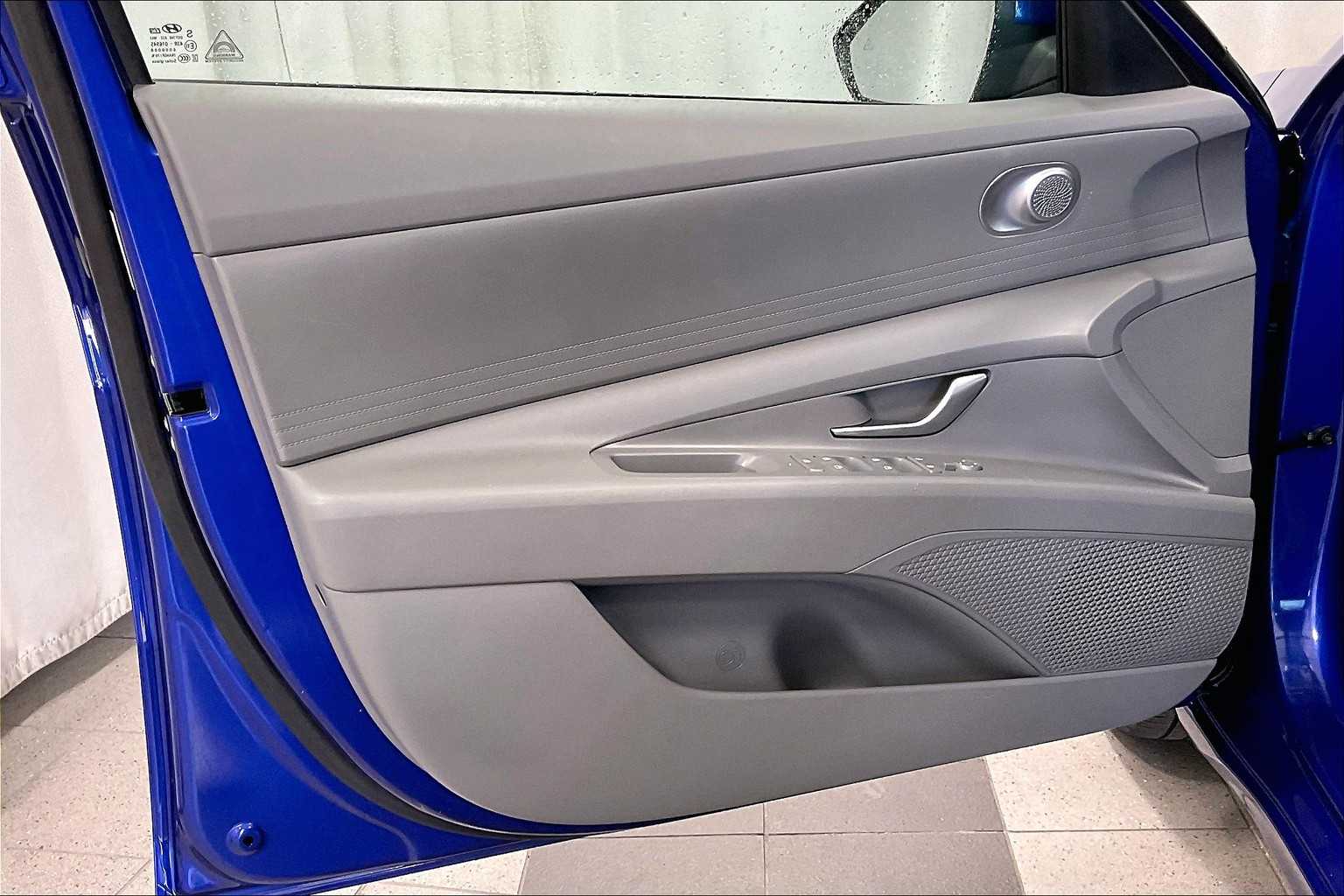 2022 Hyundai Elantra SEL - Photo 9
