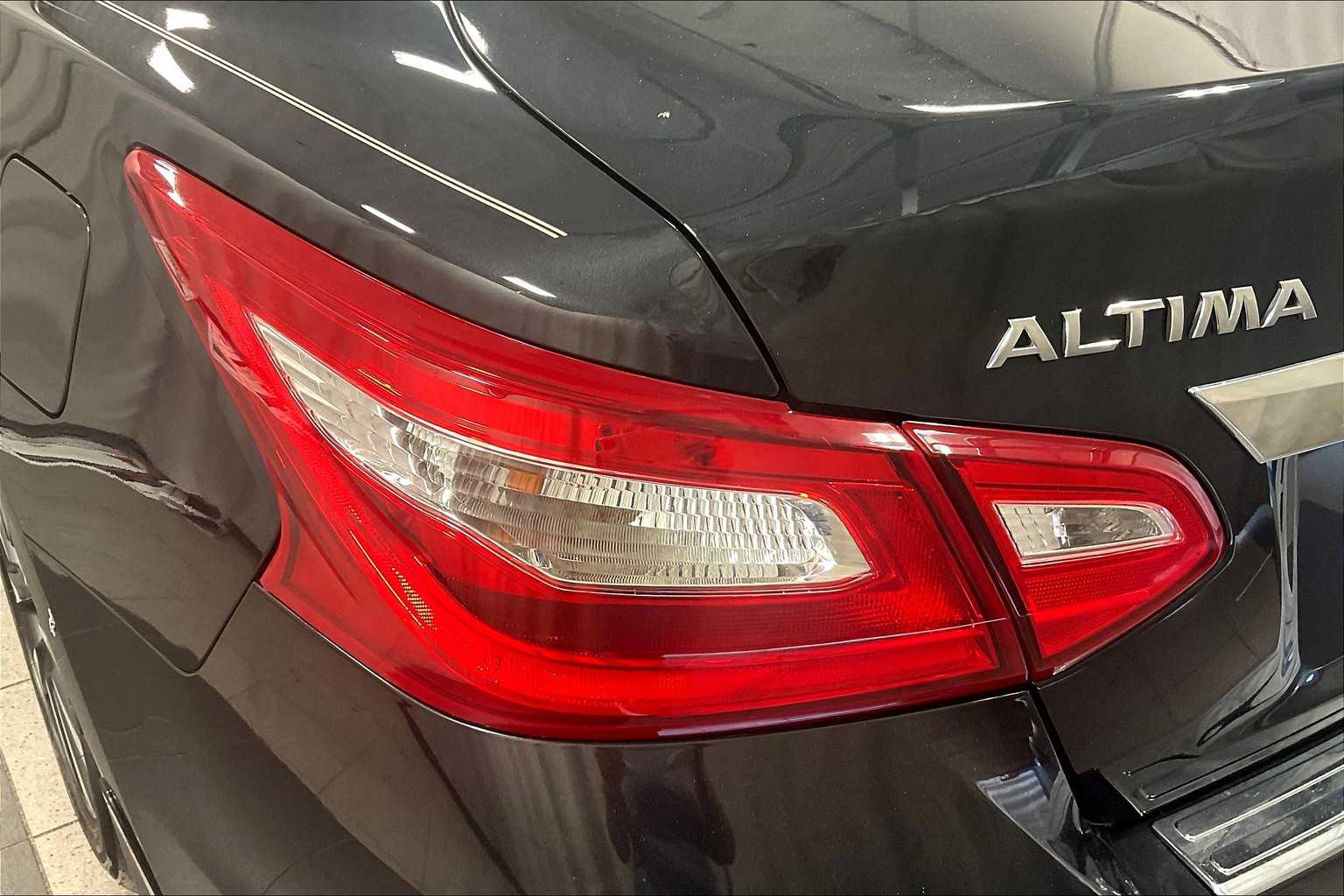 2016 Nissan Altima 2.5 SL - Photo 34