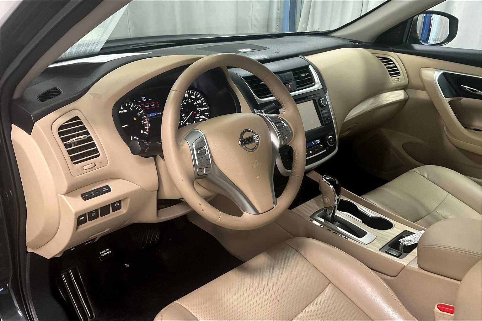 2016 Nissan Altima 2.5 SL - Photo 8
