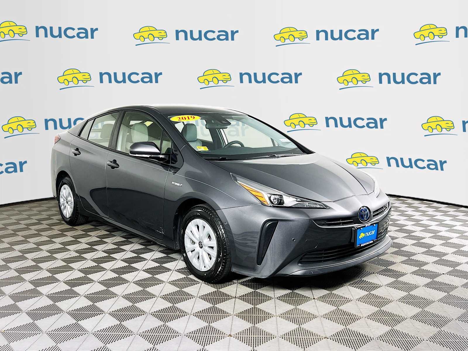 2019 Toyota Prius LE