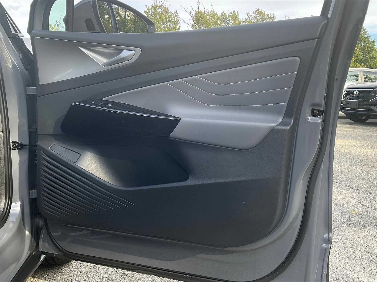 2023 Volkswagen ID.4 Pro S - Photo 12
