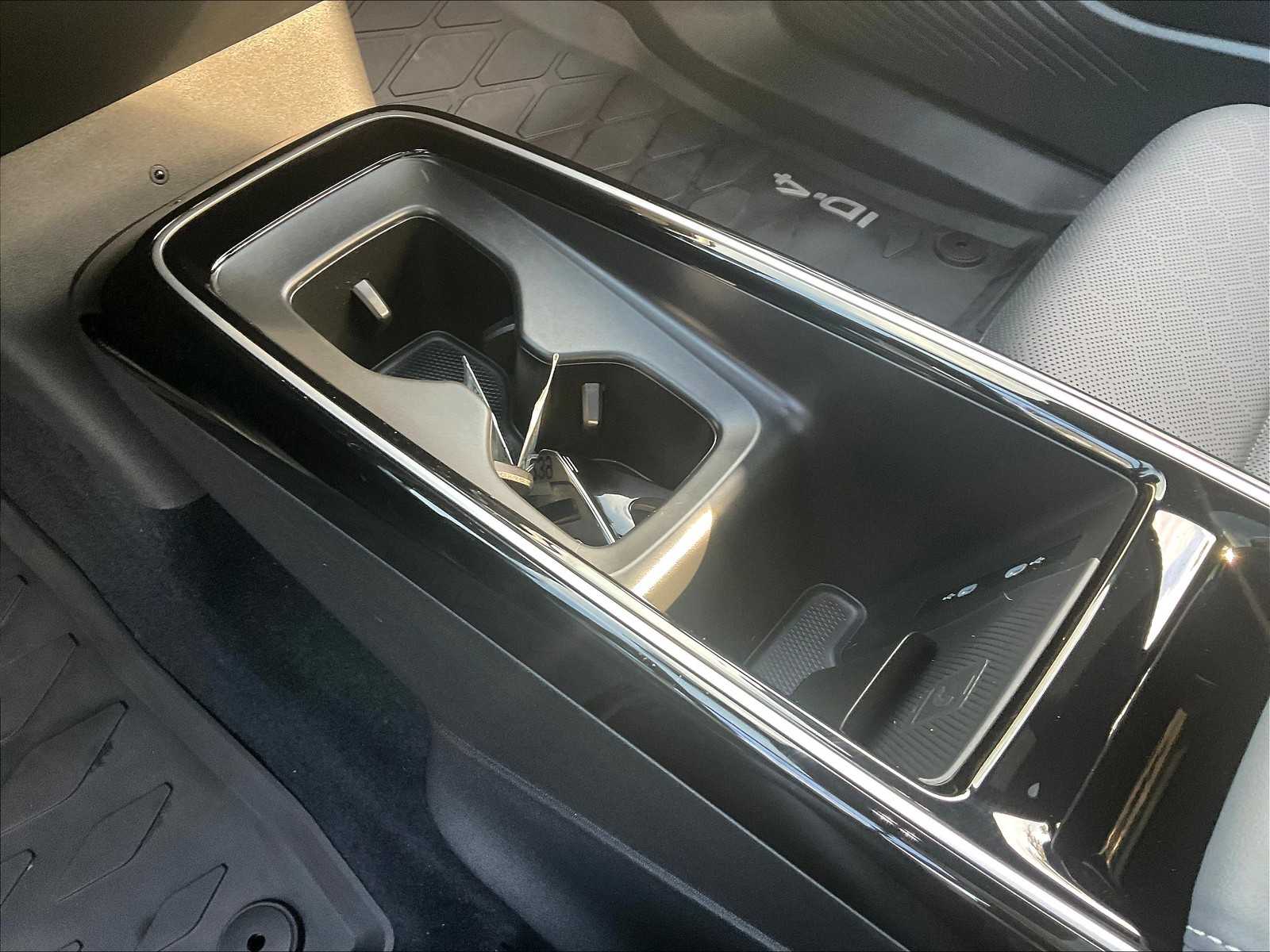 2023 Volkswagen ID.4 Pro S - Photo 20