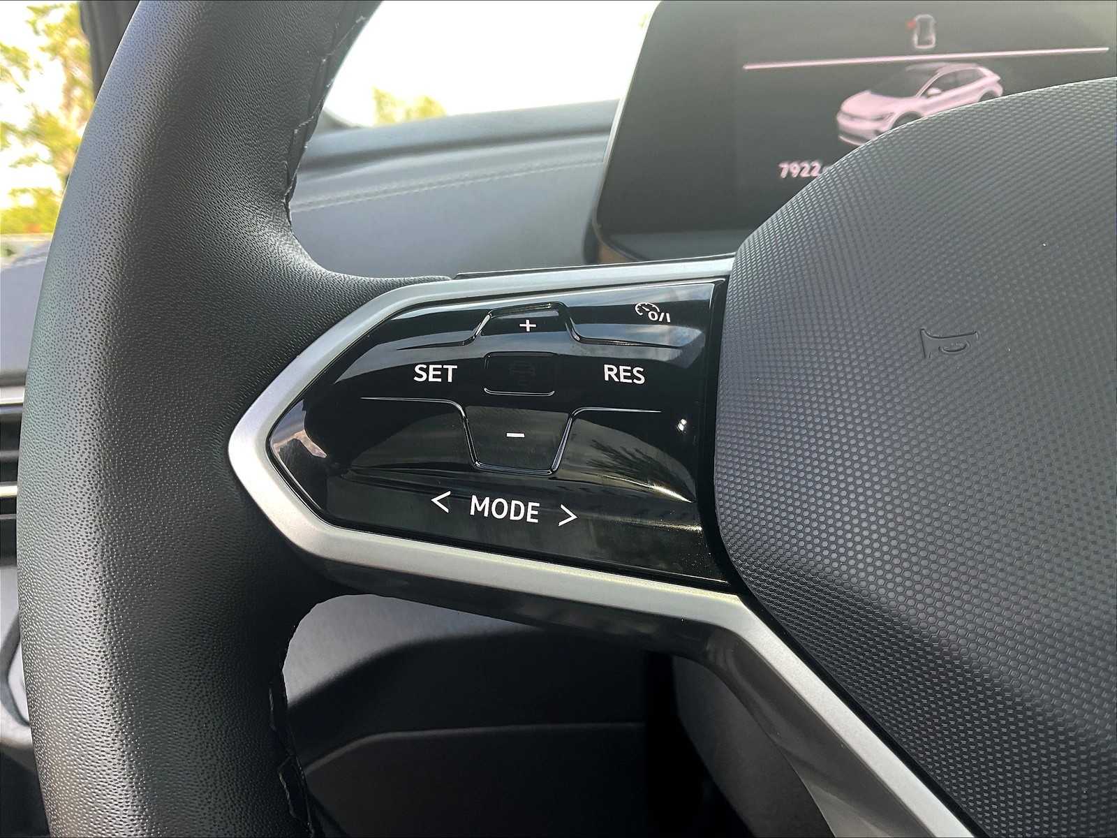2023 Volkswagen ID.4 Pro S - Photo 23