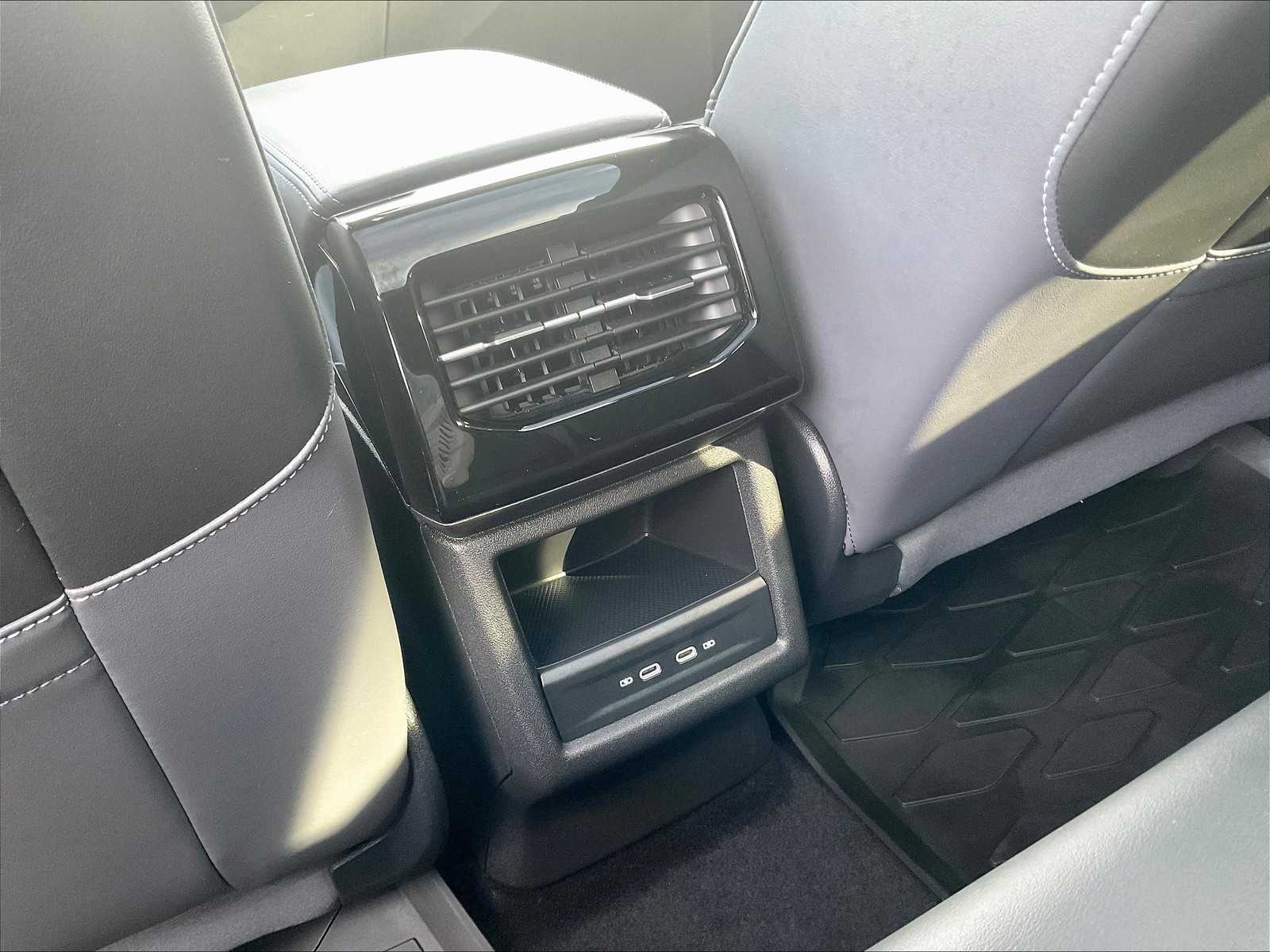 2023 Volkswagen ID.4 Pro S - Photo 27