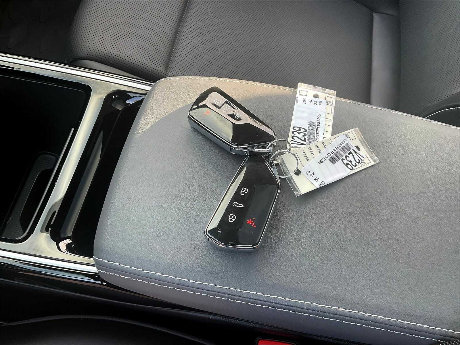 2023 Volkswagen ID.4 Pro S - Photo 28
