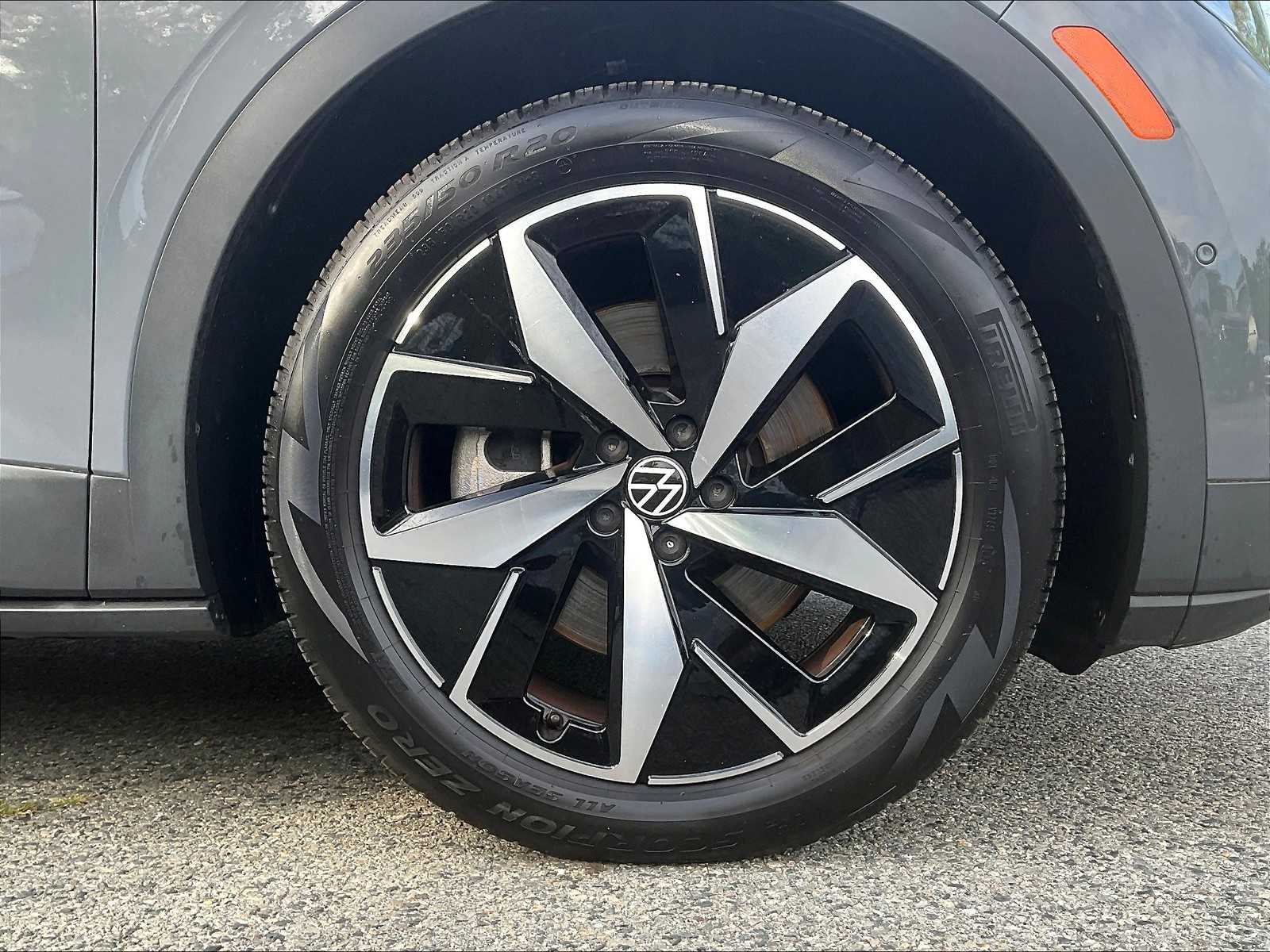 2023 Volkswagen ID.4 Pro S - Photo 7