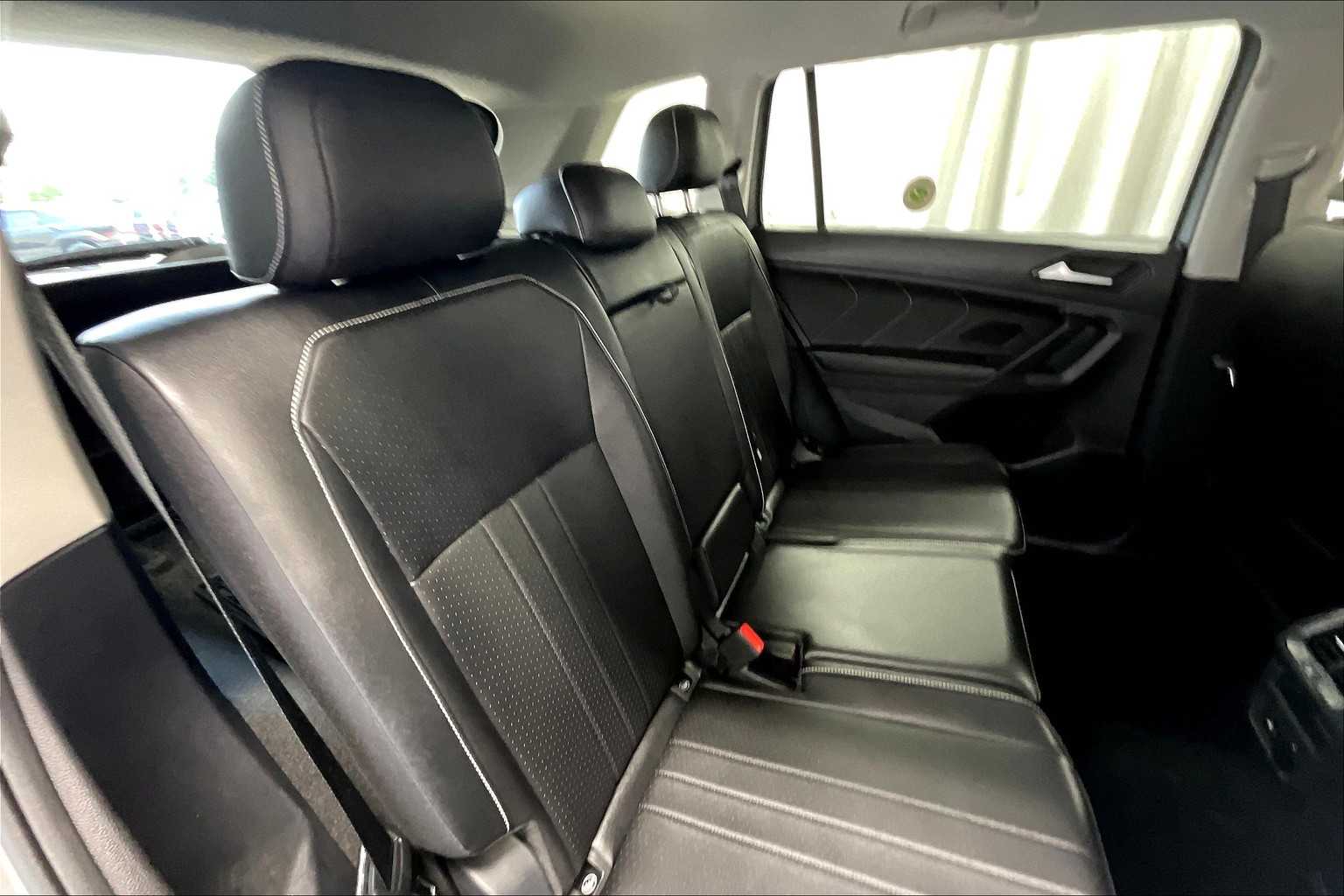 2024 Volkswagen Tiguan SE - Photo 16