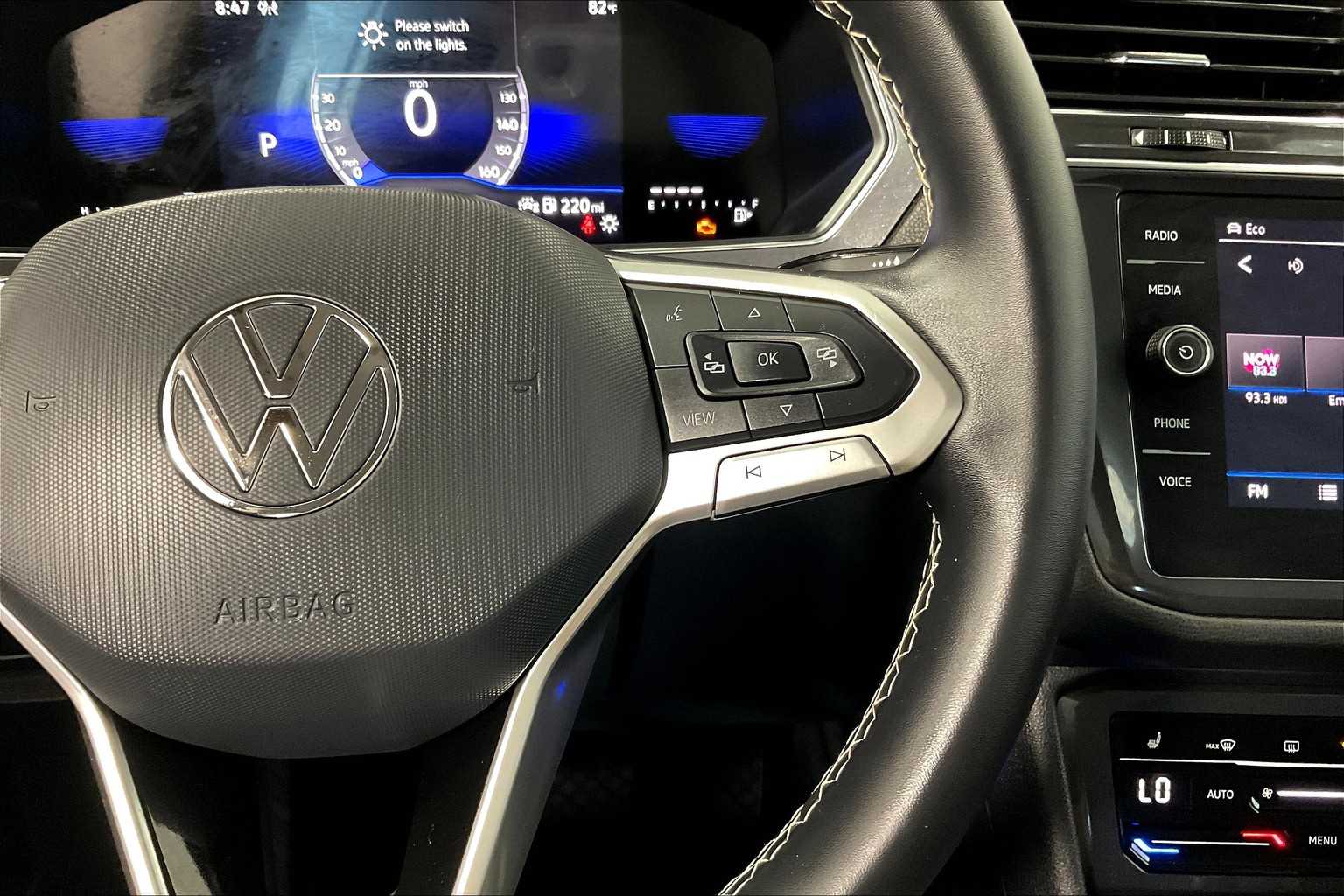 2024 Volkswagen Tiguan SE - Photo 23