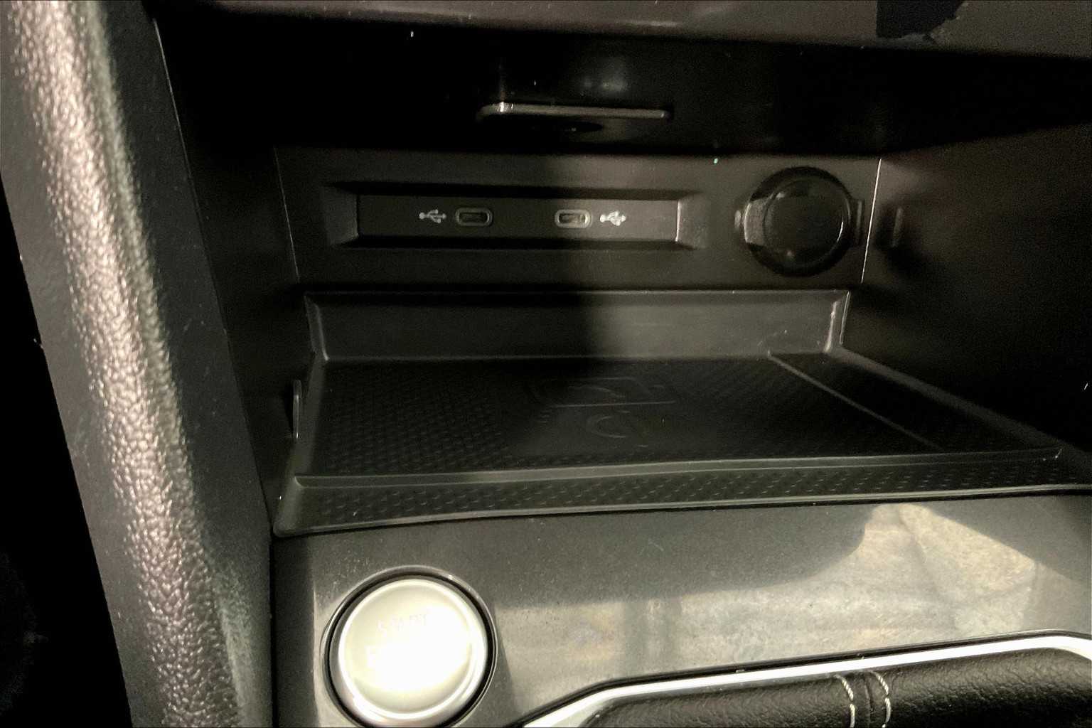2024 Volkswagen Tiguan SE - Photo 26