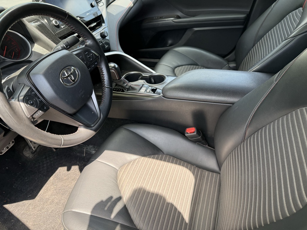 2022 Toyota Camry TRD V6 - Photo 11
