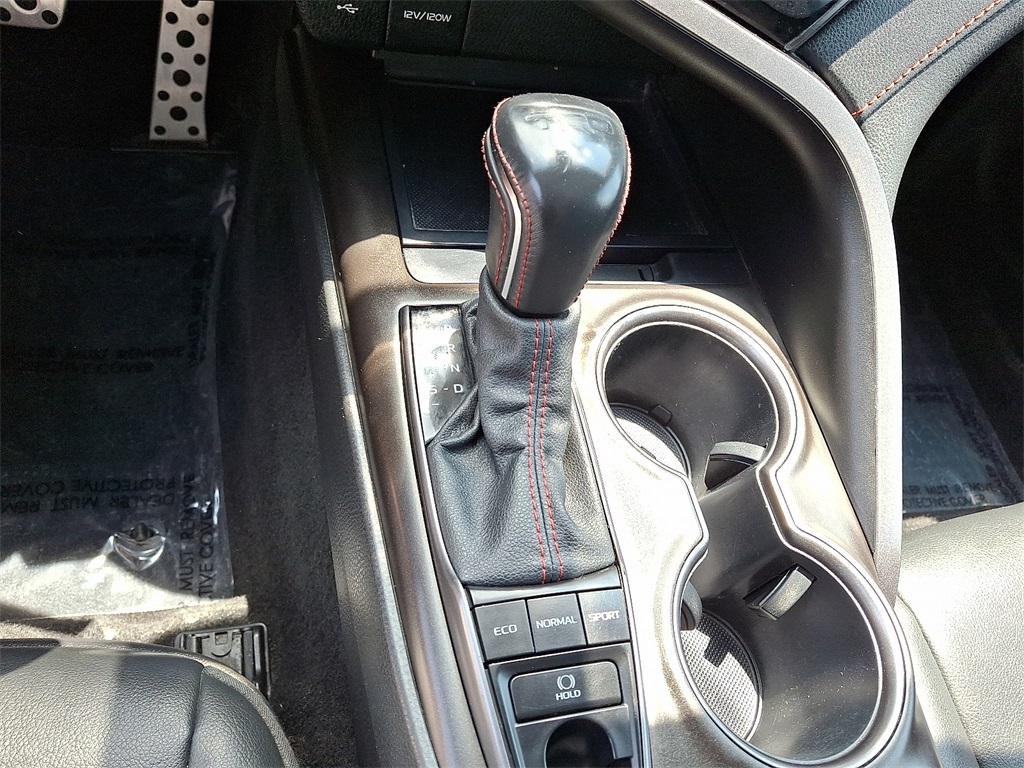 2022 Toyota Camry TRD V6 - Photo 14