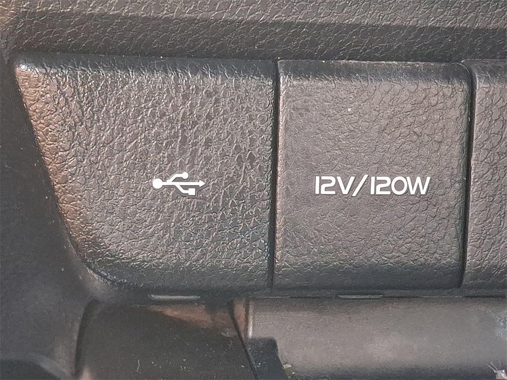 2022 Toyota Camry TRD V6 - Photo 23