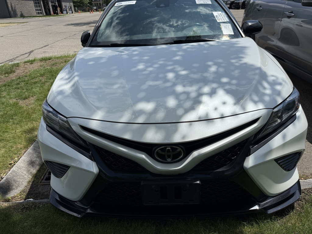 2022 Toyota Camry TRD V6 - Photo 3
