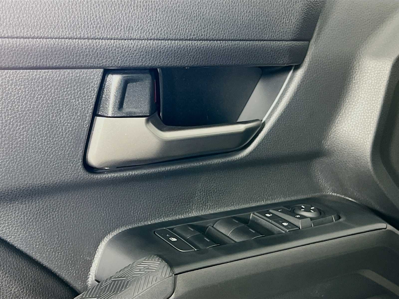 2025 Toyota Tacoma TRD Off Road - Photo 15