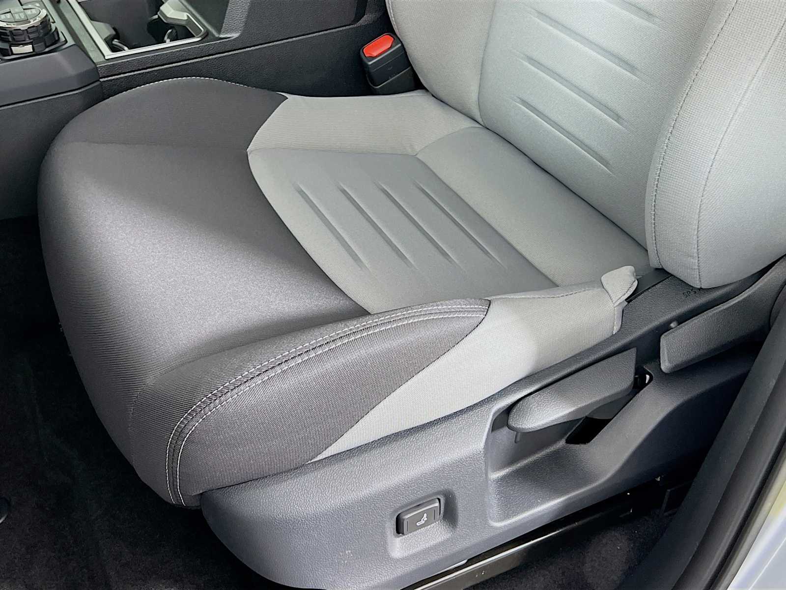 2025 Toyota Tacoma TRD Off Road - Photo 16