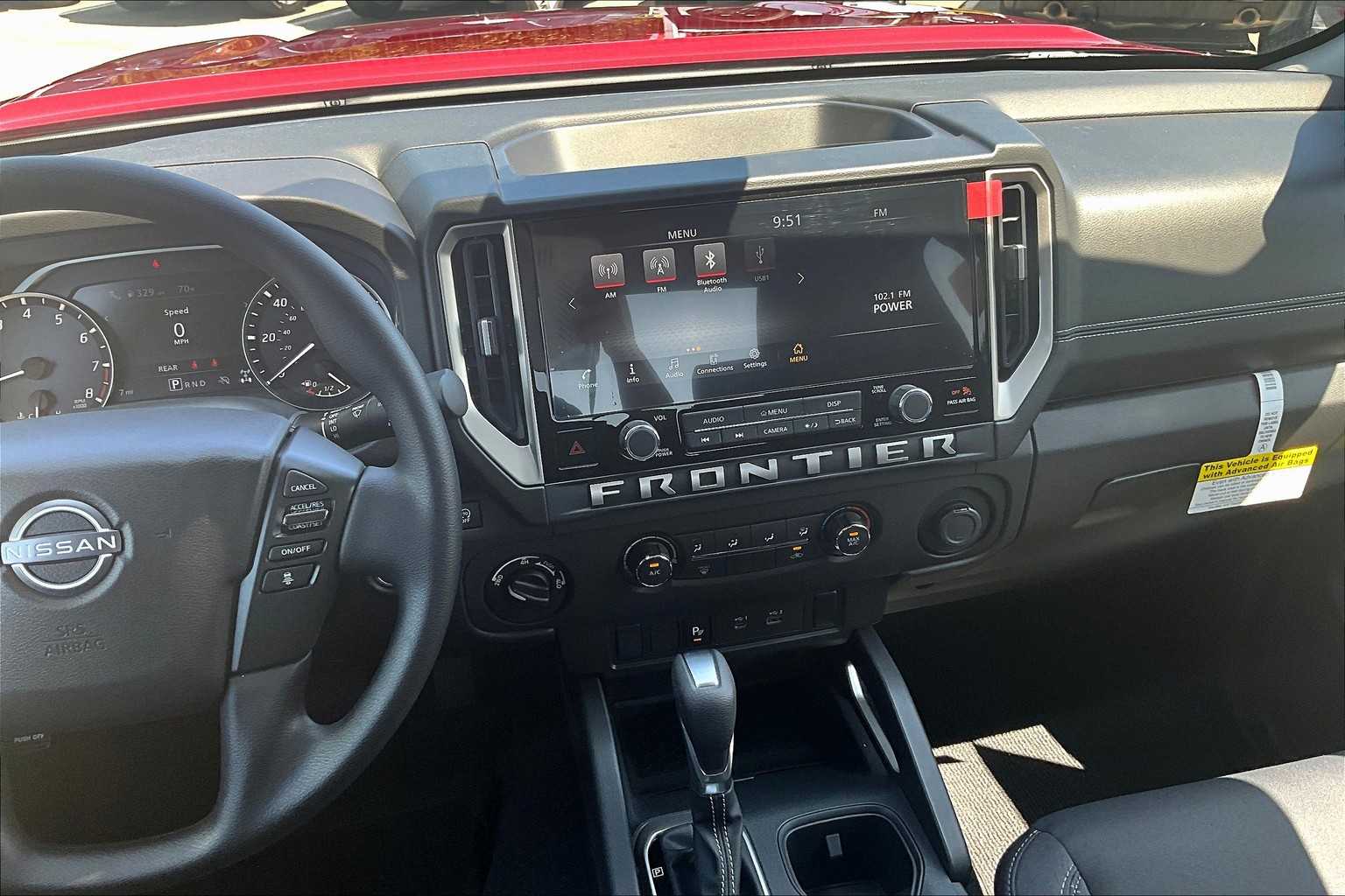 2025 Nissan Frontier SV - Photo 18