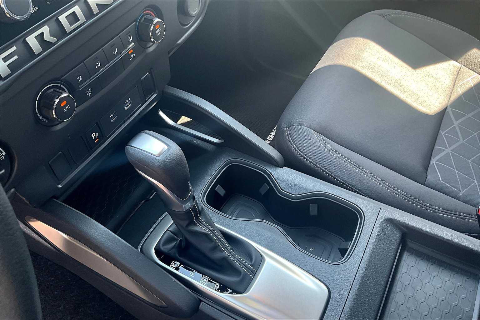 2025 Nissan Frontier SV - Photo 20