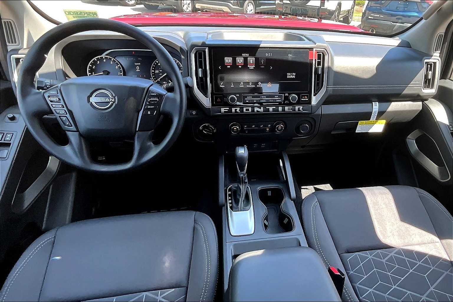 2025 Nissan Frontier SV - Photo 21