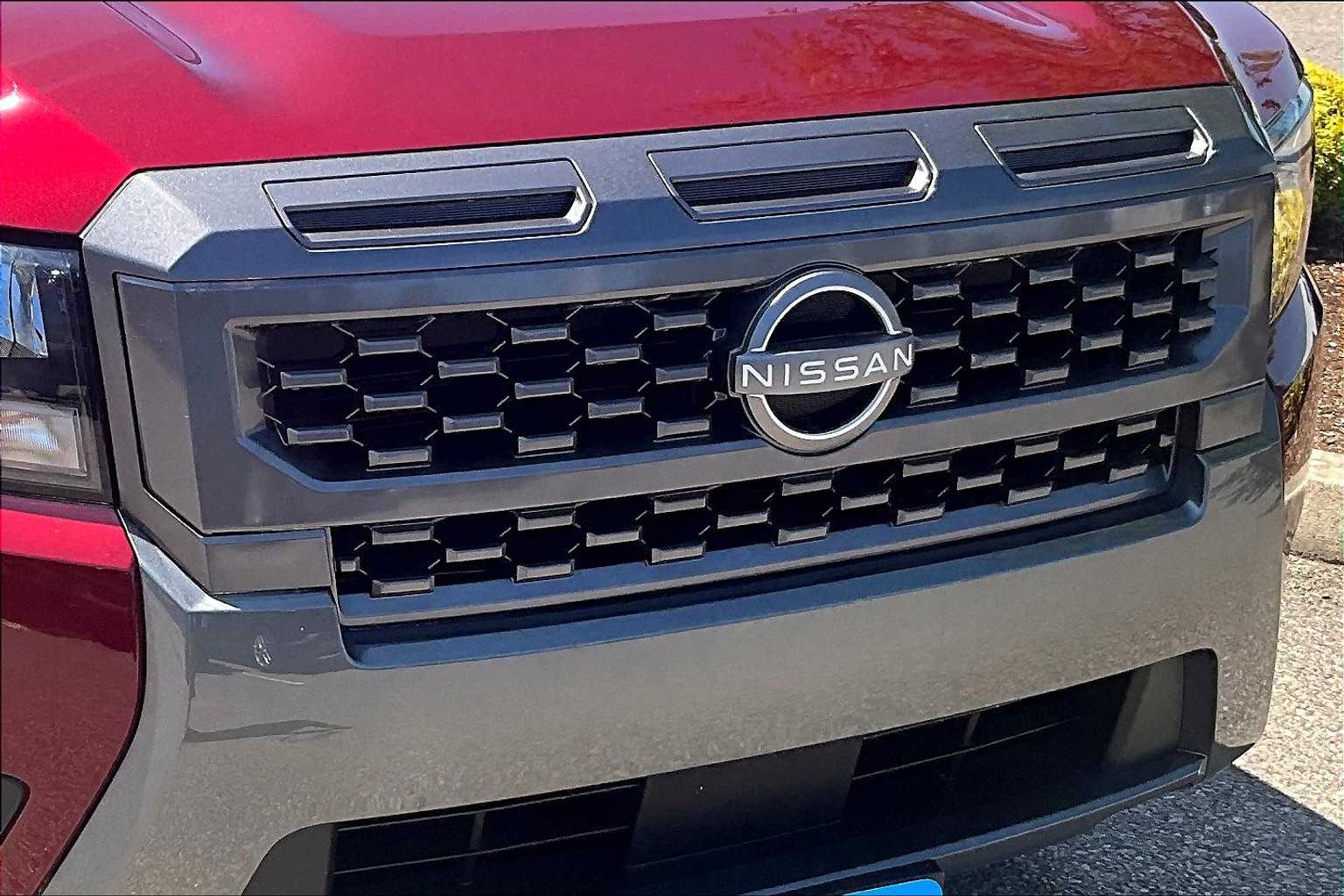 2025 Nissan Frontier SV - Photo 31