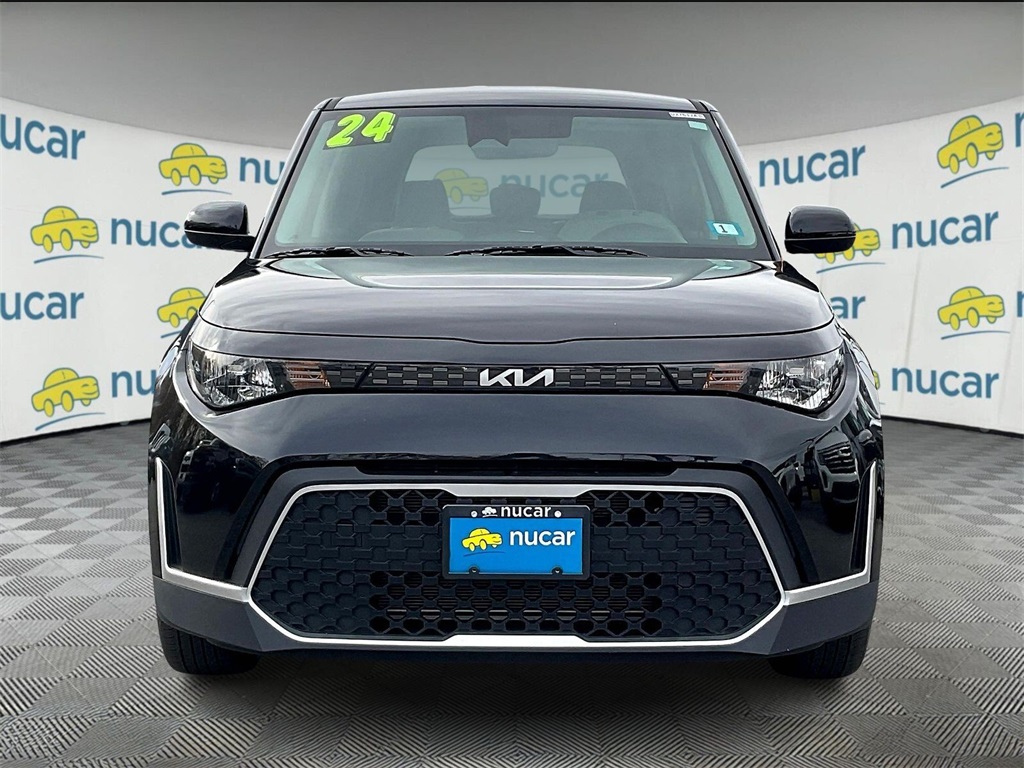 2024 Kia Soul LX - Photo 2