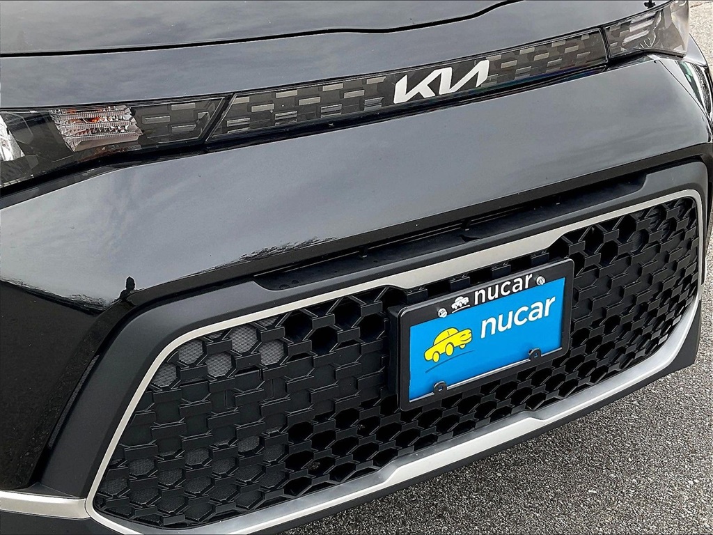 2024 Kia Soul LX - Photo 29