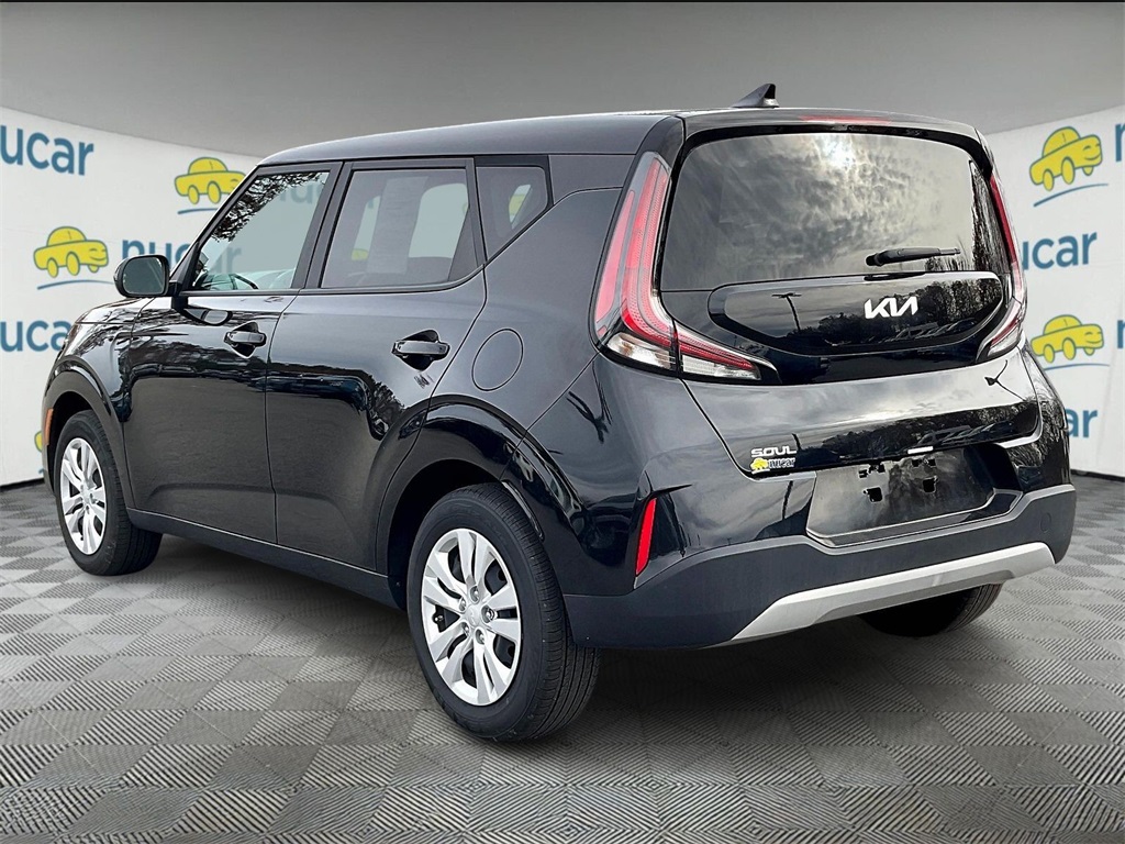 2024 Kia Soul LX - Photo 4