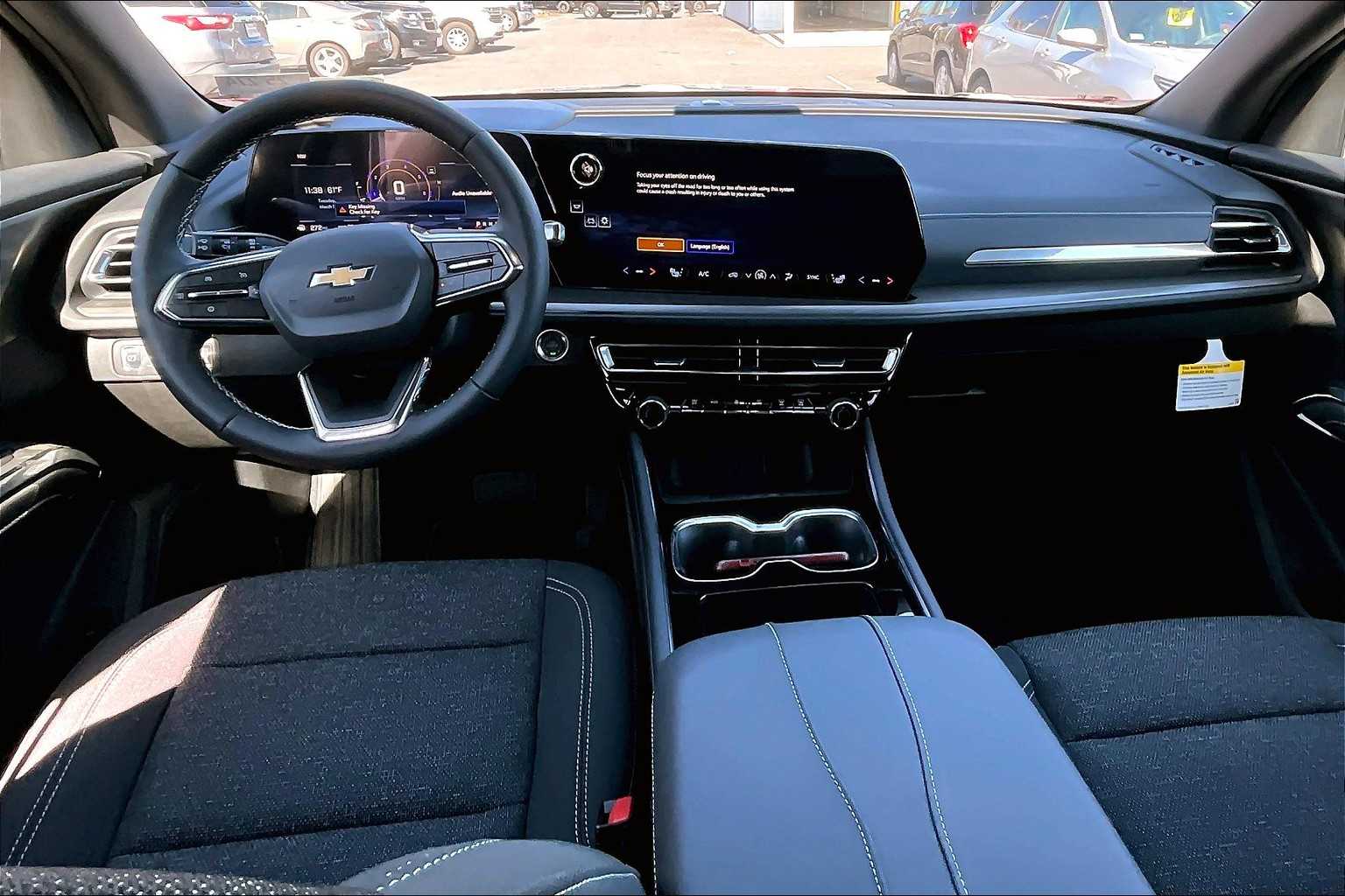 2025 Chevrolet Traverse AWD LT - Photo 12