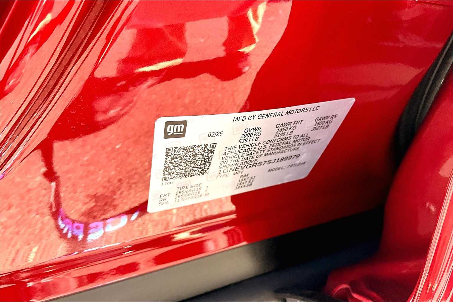 2025 Chevrolet Traverse AWD LT - Photo 17