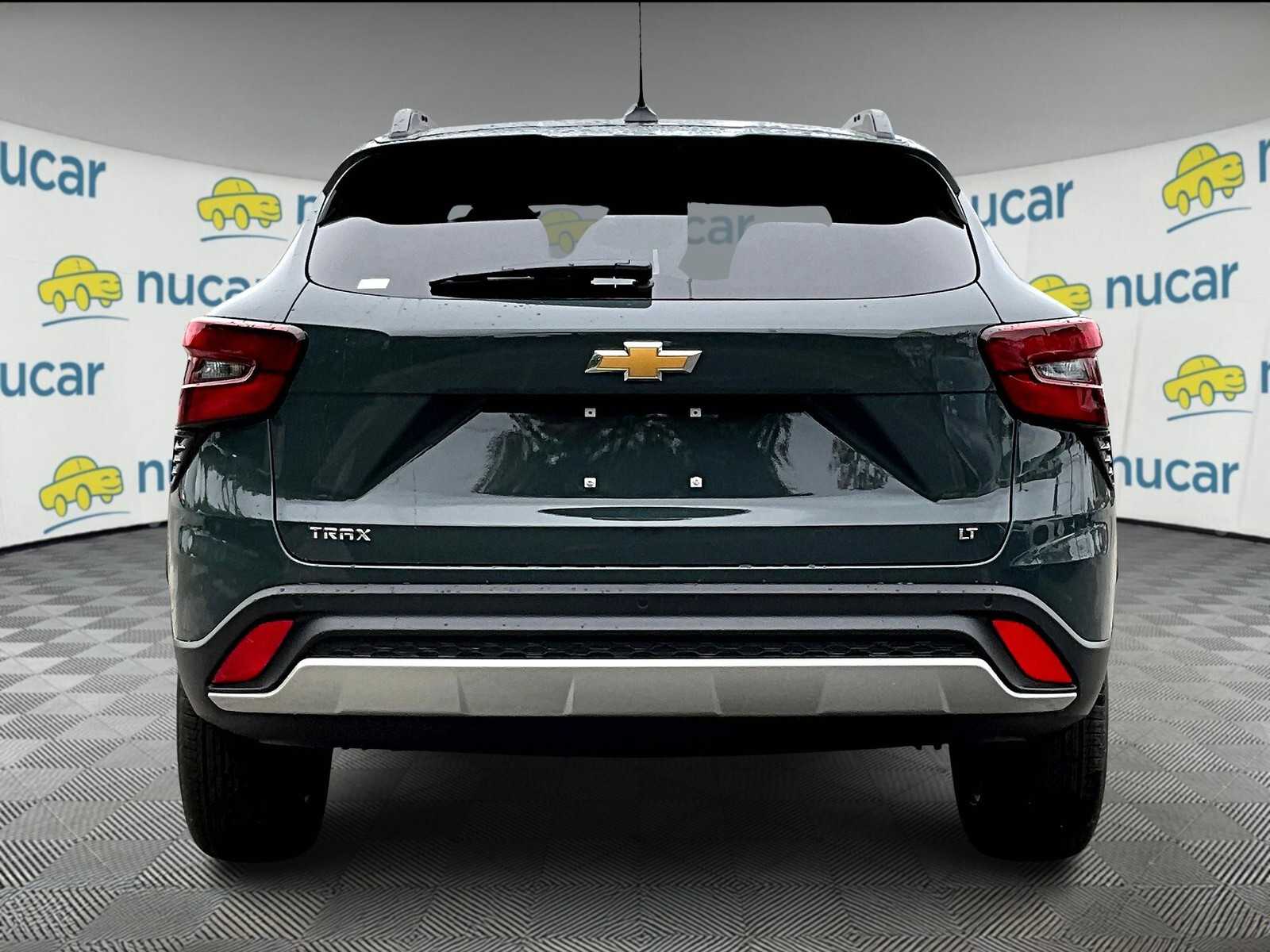 2025 Chevrolet Trax LT - Photo 6