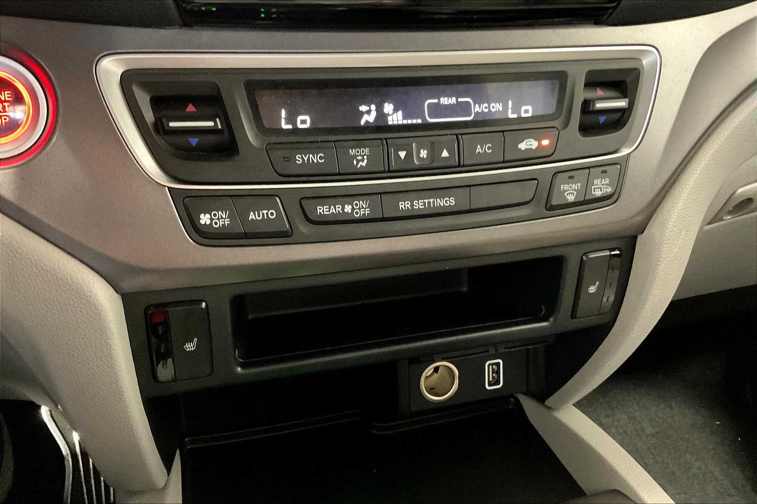 2020 Honda Ridgeline RTL - Photo 26