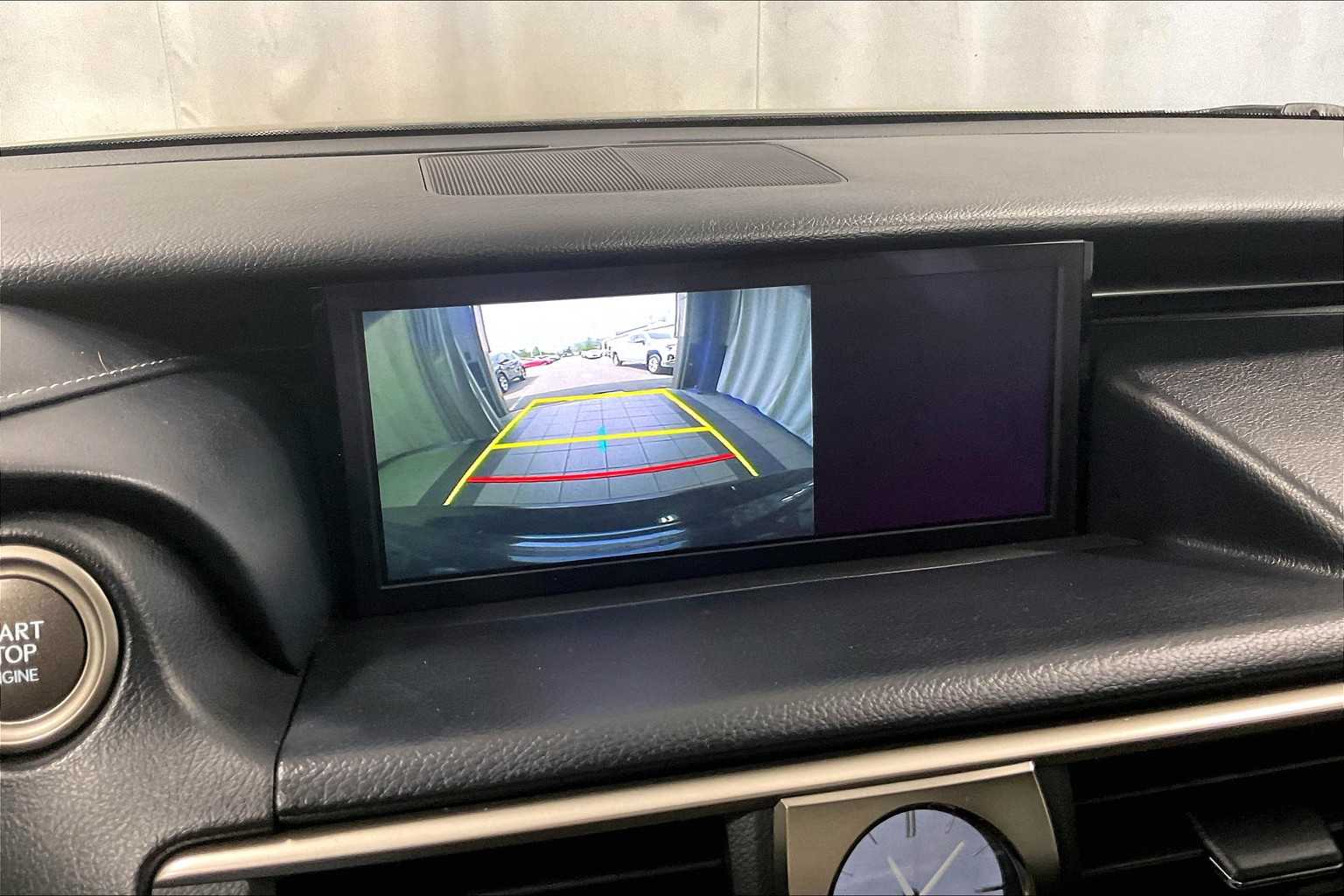 2019 Lexus IS  - Photo 19